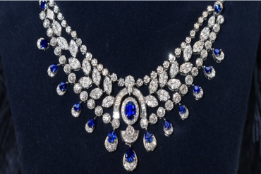 Sederet Inspirasi Kamar Mandi Serba Putih Minimalis